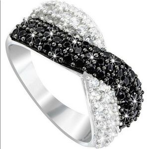 Exquisite Two-tone Black and White Lab-created Diamond Ring